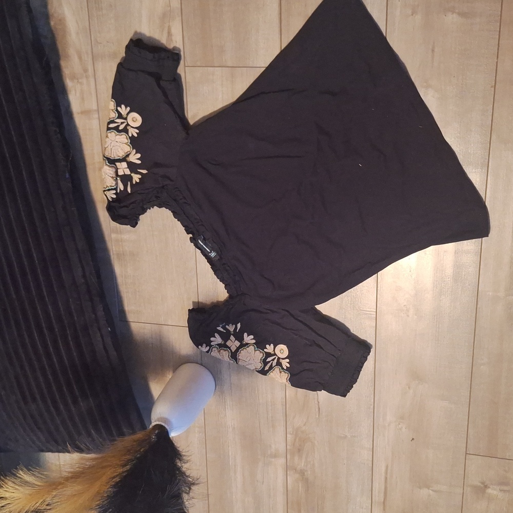 Embroiderd Top